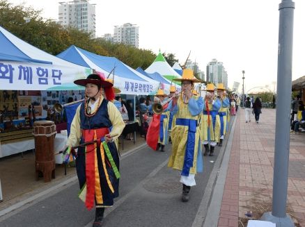 연수구 능허대문화축제, 신세대부스 구경오세요.