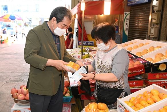 김천시, 지역경제 활성화에 총력…소상공인 집중지원