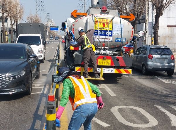 동두천시, 교통안전시설 ‘묵은 때’ 벗겨