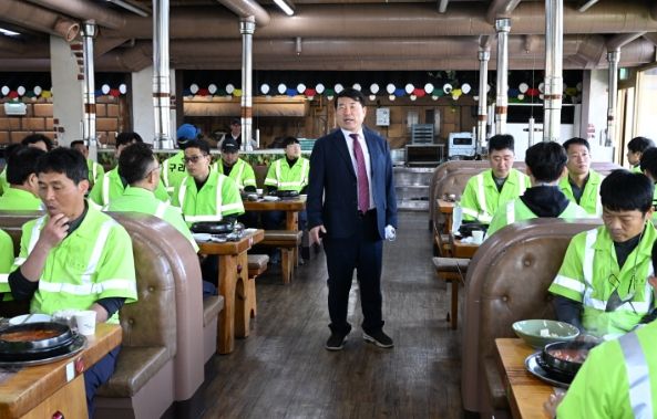 구리시, 환경미화원과 조찬 간담회 열어