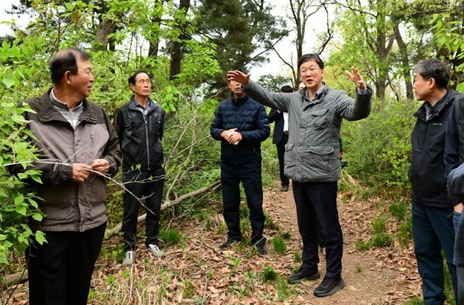 이민근 안산시장, 시민과 함께 가치토크…시민과 함께 대부해솔길 현장 점검