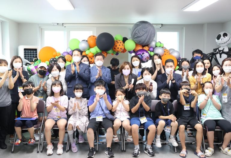 무지개분과 다문화와 함께하는 풍선아트