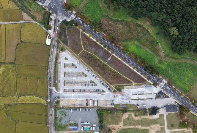 정비를 마친 동궁과 월지 임시주차장 모습