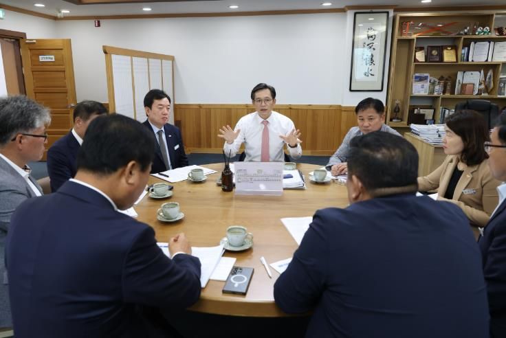 영암군, 전라남도의원과 간담회 열고 역점시책 공유