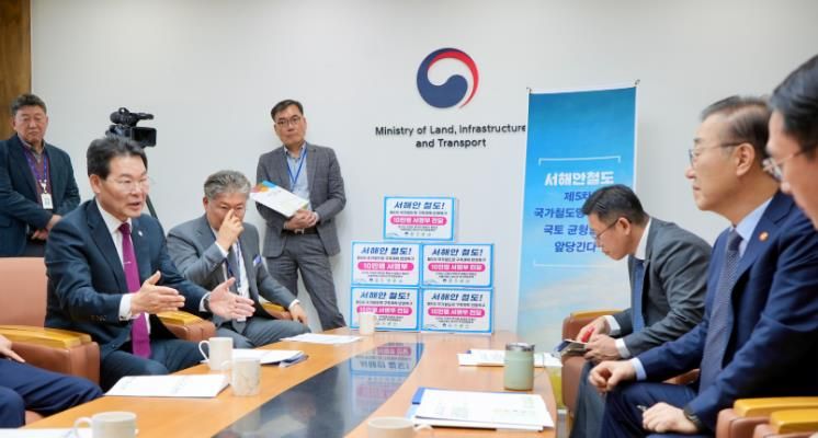 권익현 부안군수, 서해안철도‧현안사업 국토교통부 건의