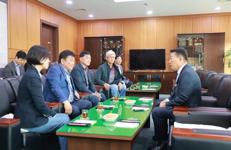 부안군의회, 현장의 목소리로 답 찾는다