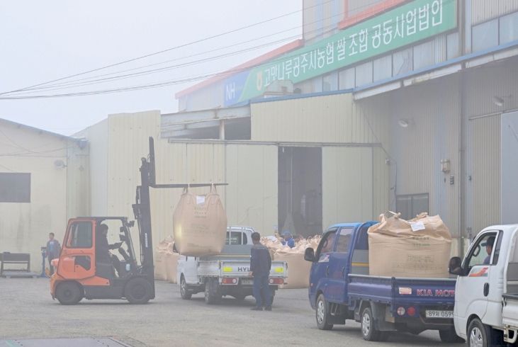 2025년산 공공비축미곡 건조벼 첫 매입 시작