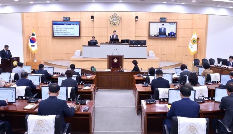 여수시의회, 제252회 정례회 개회…산단 위기·2026섬박람회 등 시정 전반 점검 예고